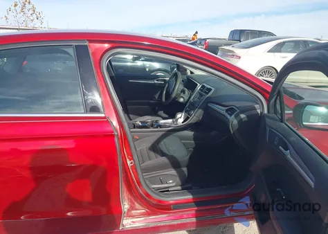 2015 Ford Fusion Se z USA, uszkodzony, nr VIN 3FA6P0H71FR278234